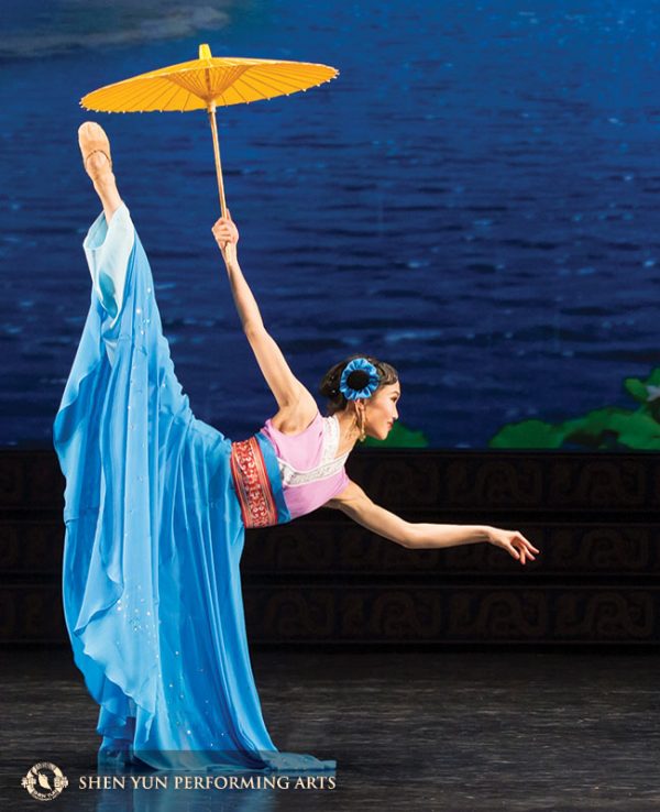 Shenyun Dancer Susan Zhou